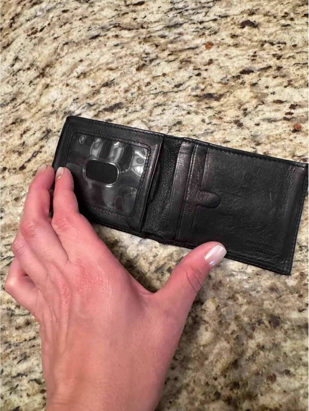 Fossil Front Pocket Minimalist Slim ID Wallet -Black Leather